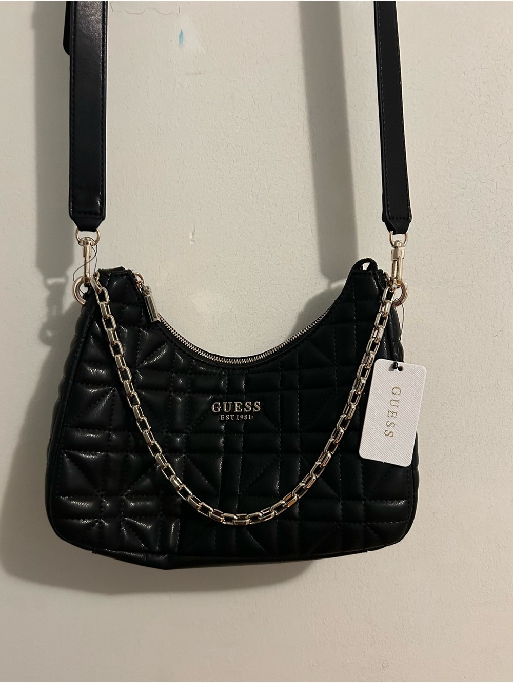 NWT Guess black quilted shoulder bag with gold color chain detail! Adjustable!